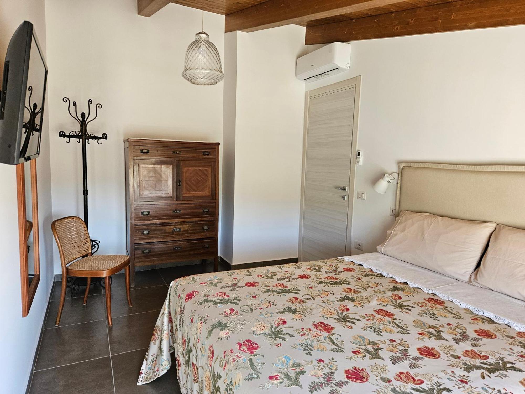 Le Bisceglie ξενώνας Albanella Εξωτερικό φωτογραφία